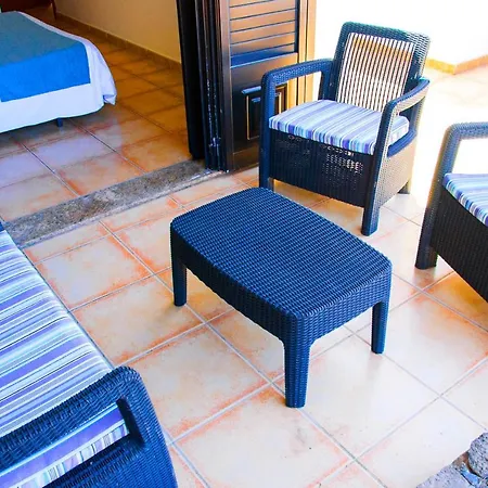 Calamares With Heated Pool And Air Conditioning Villa