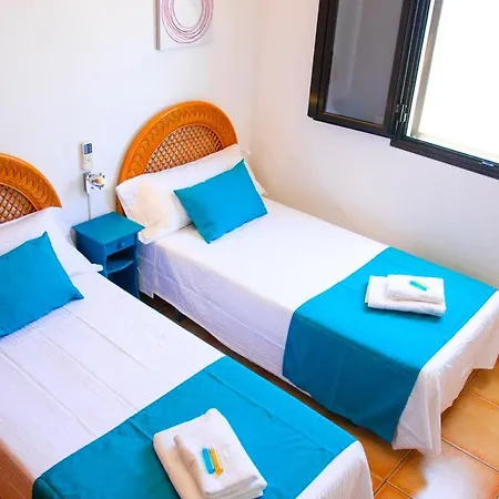 Calamares With Heated Pool And Air Conditioning * Playa Blanca (Lanzarote)