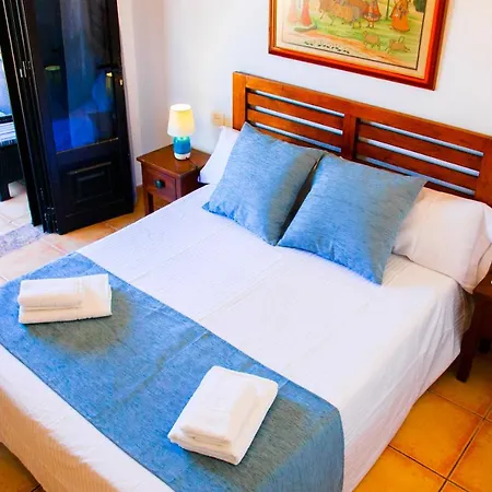 Calamares With Heated Pool And Air Conditioning *