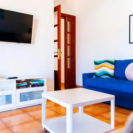 Вилла Calamares With Heated Pool And Air Conditioning