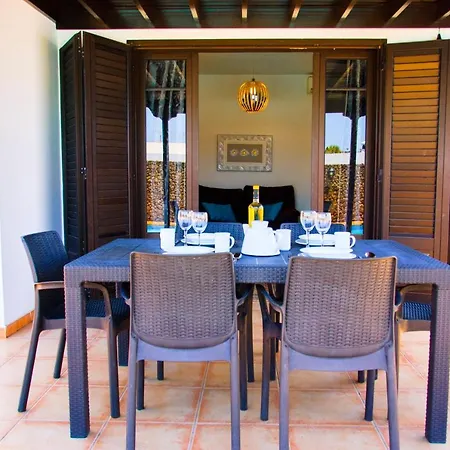 Calamares With Heated Pool And Air Conditioning Villa *