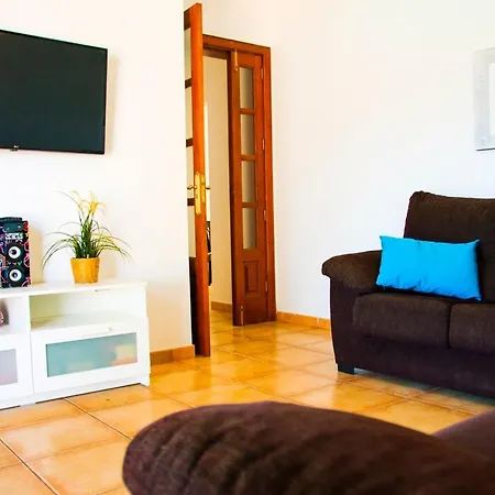 Calamares With Heated Pool And Air Conditioning * Playa Blanca (Lanzarote)