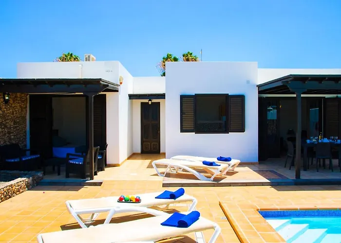 Calamares With Heated Pool And Air Conditioning Willa *